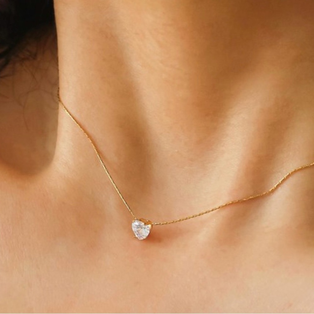 Petite Heart CZ Necklace Pendant Necklaces (7712)